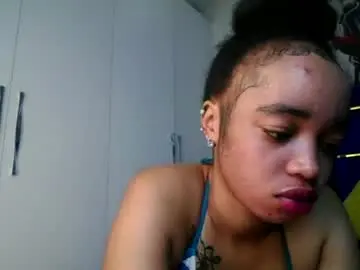 Chaturbate Live Sex Cam of sexymel022