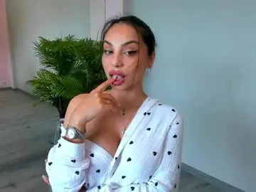 Chaturbate Live Sex Cam of misssiennaa