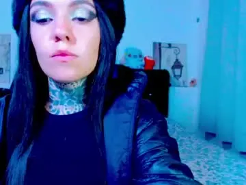 Chaturbate Live Sex Cam of lannie_gonzales
