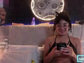 Chaturbate Private Sex Chat of honey_lesbian_hott777