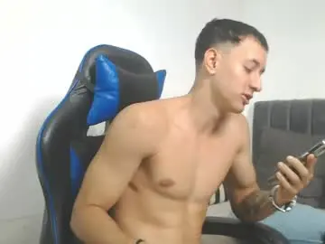Chaturbate Sex Cam of jake_shadow14