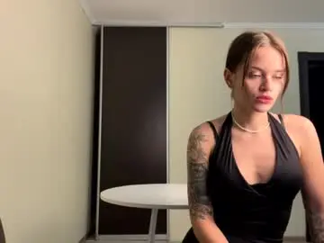 Chaturbate Adult Webcam of petal_couple