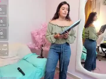 Chaturbate Live Sex Cam of sofia_new