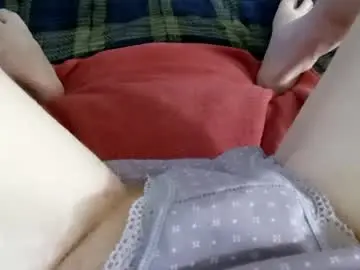 Chaturbate Live Sex Cam of kittyneedsherdaddy