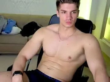 Chaturbate Live Sex Cam of maxkaiden
