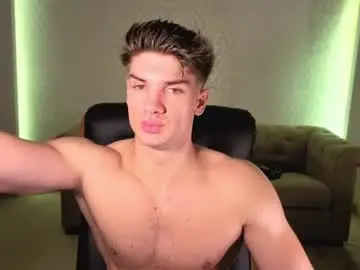 Chaturbate Sex Cam of maxkaiden