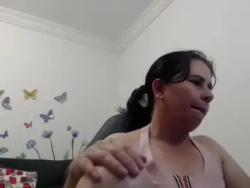 Chaturbate Live Porn of selene_mom