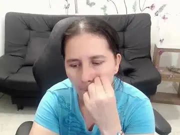 Chaturbate Sex Cam of selene_mom