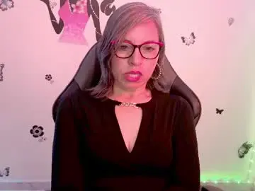 Chaturbate Watch Live Sex Cams of rebbeca09