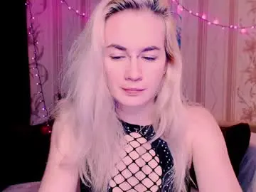 Chaturbate Best live sex cam show of carinfox