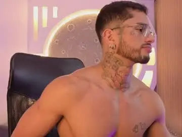 Chaturbate Live Sex of alan__rogers