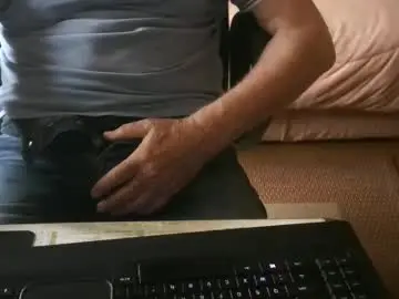 Chaturbate Live Sex Cam of piavola