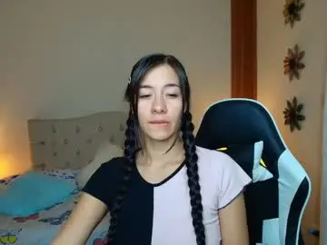 Chaturbate Best live sex cam show of emiily_skinny