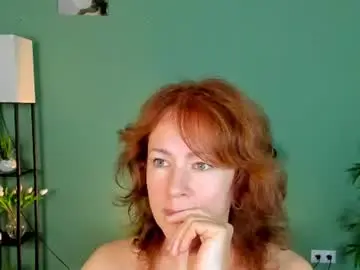 Chaturbate Live Sex Cam of jennali1