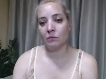 Chaturbate Adult Video Chat of ohsweetmari