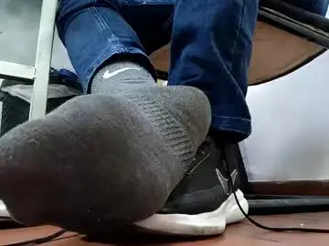 Chaturbate Adult Video Chat of waltherfeet_