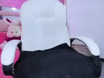Chaturbate Watch Live Sex Cams of _laaura_