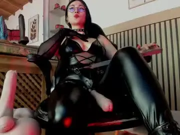 Chaturbate Watch Live Sex Cams of madame_ibby