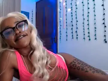 Chaturbate Sex Cam of velvetyvixen