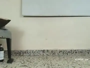 Chaturbate Live Sex Cam of ximtia_xs
