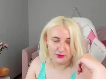 Chaturbate Best live sex cam show of lioraardyn