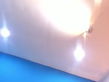 Chaturbate Live Sex of rousse_lily0