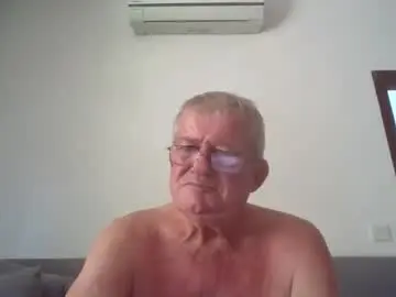 Chaturbate Best live sex cam show of darwincock