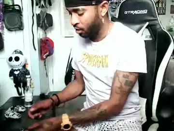 Chaturbate Nude Webcam of papian0