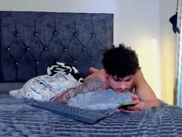 Chaturbate Watch Live Sex Cams of morthy_downey