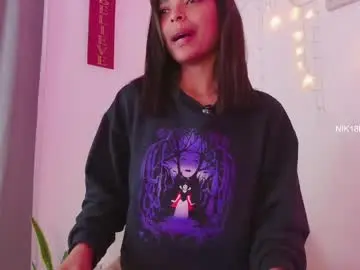 Chaturbate Watch Live Sex Cams of nicolle_swt
