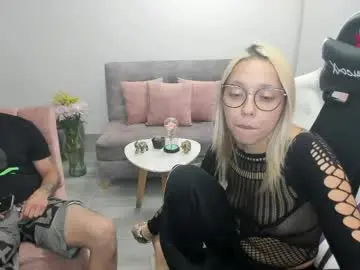 Chaturbate Live Porn of angel_and_foxx