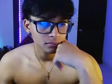 Chaturbate Free Porn Cam of mr_yisuz