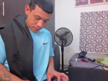 Chaturbate Live Sex Cam of benjamin_lichx