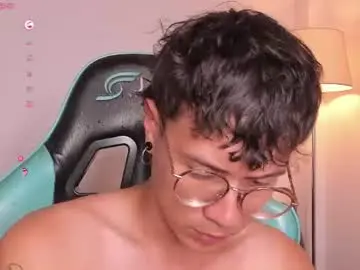 Chaturbate Free Live Porn of leaneseb