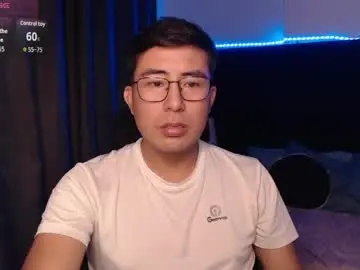 Chaturbate Free Live Porn of andrewmhilton_