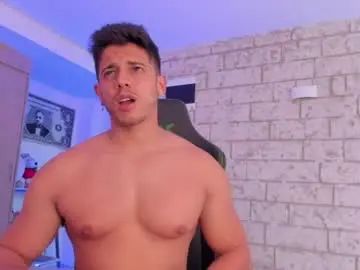 Chaturbate Sex Cam of ashton_coleman_