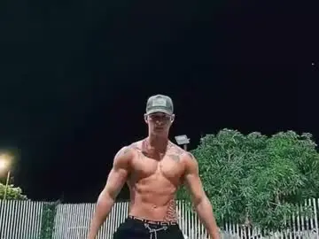 Chaturbate Live Sex of chris_angel01