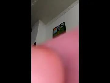 Chaturbate Live Sex Cam of allisonlove_88