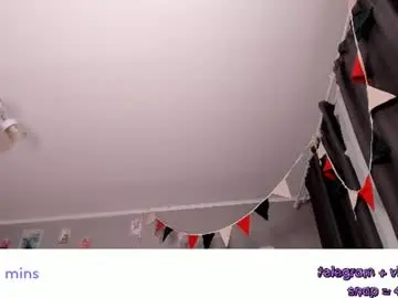 Chaturbate Free Live Porn of vivian_qwerty