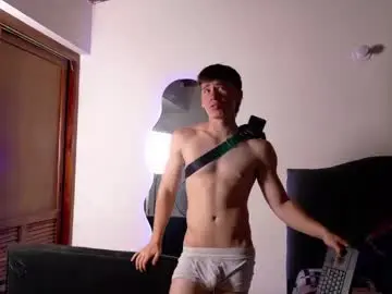 Chaturbate Live Porn of harry_brown2324