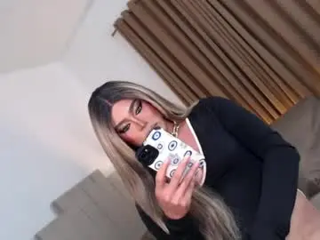 Chaturbate Live Sex Cam of urnauthy_ciliaxxx