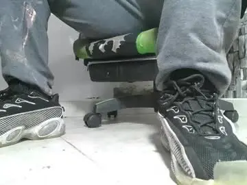 Chaturbate Sex Cam of srfindomfeet_
