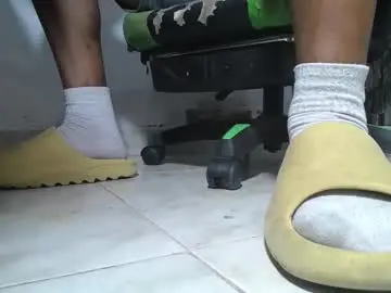 Chaturbate Sex Chat of srfindomfeet_
