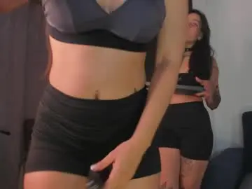 Chaturbate Watch Live Sex Cams of mishelkrave_