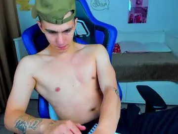 Chaturbate Live Sex Cam of frank_mooree