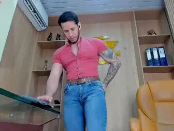 Chaturbate Adult Video Chat of george_diesell_