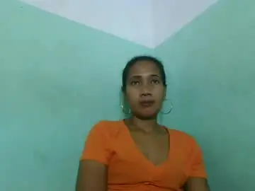 Chaturbate Best live sex cam show of alyahtah