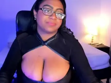 Chaturbate Nude Webcam of ebony__queen2