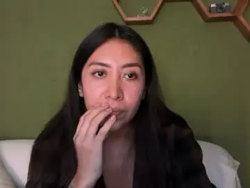 Chaturbate Live Sex Cam of maria_027