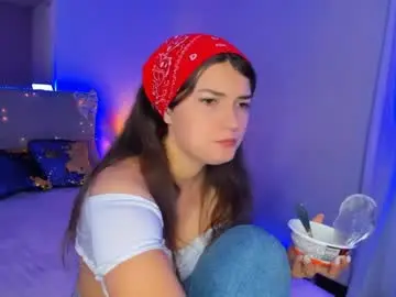 Chaturbate Live Sex Cam of laura__leee